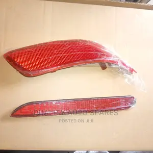 Toyota Fielder Reflectors