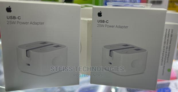 25w Usb-C Adapter. - thumbnail 3