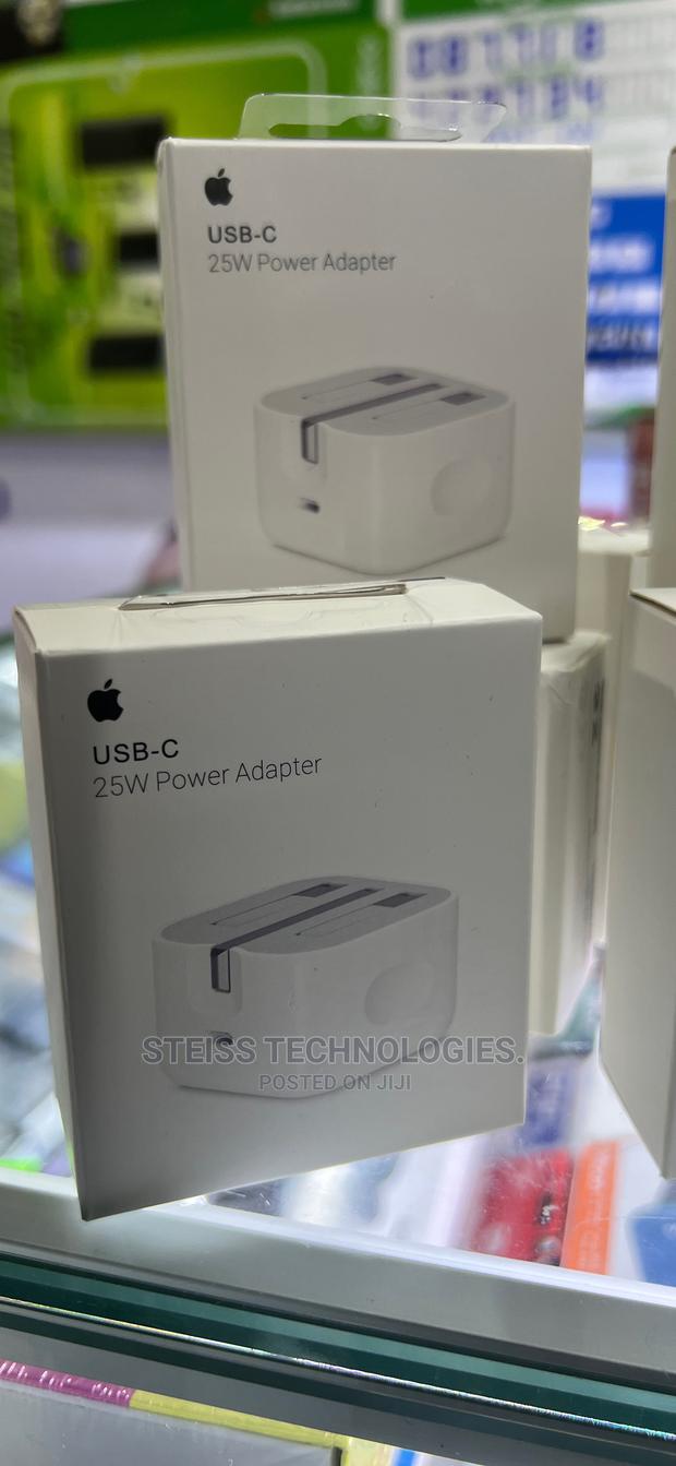 25w Usb-C Adapter. - thumbnail 2