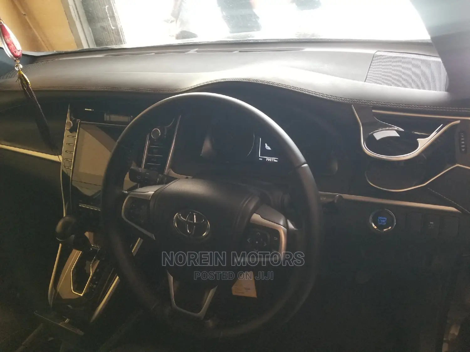 Toyota Harrier 2.0 4WD 2015 Gray