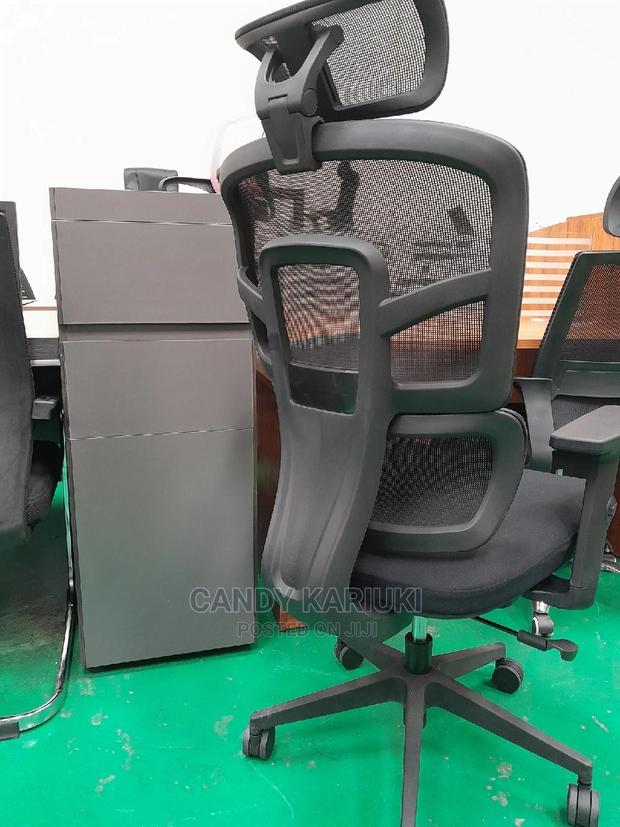 Super Comfy Orthopaedic Office Chair - thumbnail 2