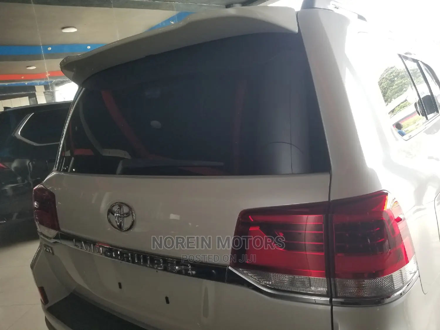 Toyota Land Cruiser 4.6 V8 ZX 2016 White