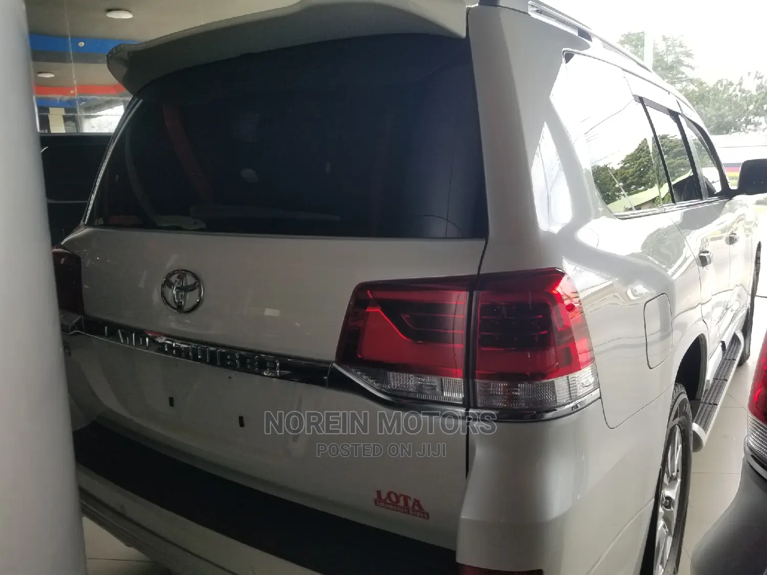Toyota Land Cruiser 4.6 V8 ZX 2016 White