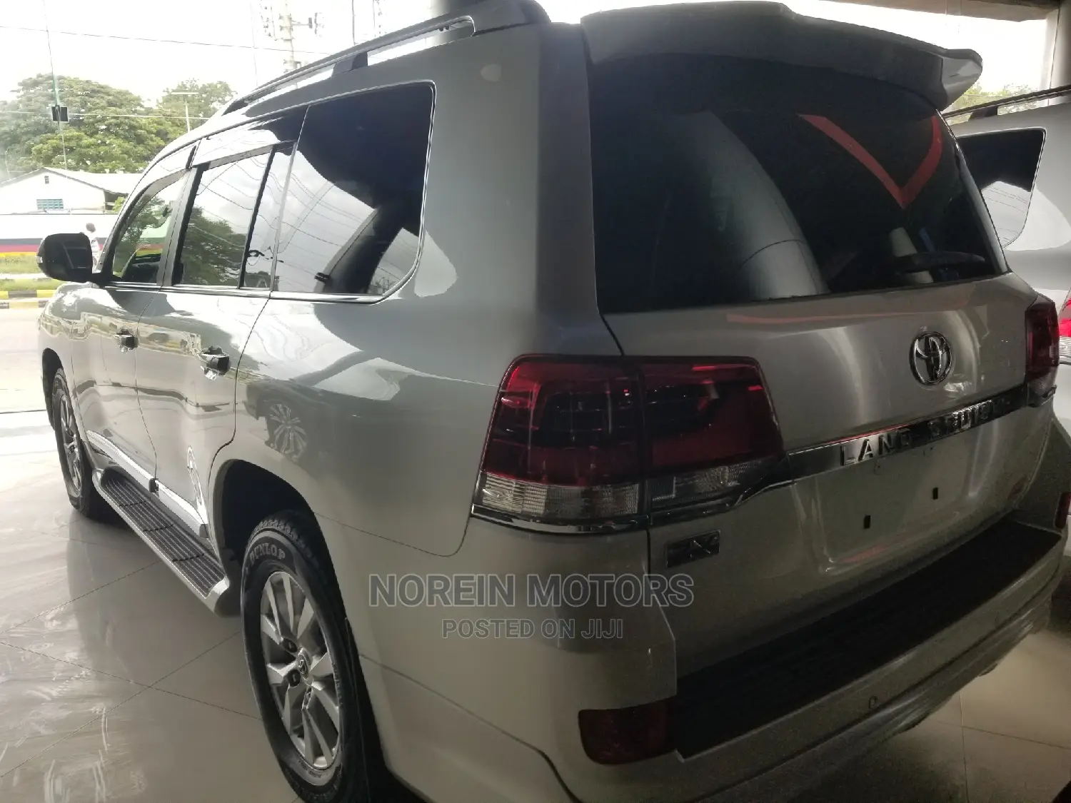 Toyota Land Cruiser 4.6 V8 ZX 2016 White