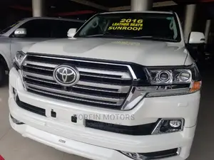 Toyota Land Cruiser 4.6 V8 ZX 2016 White