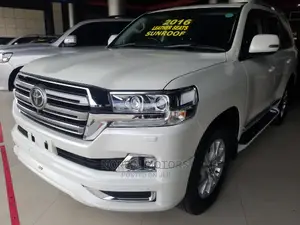 Toyota Land Cruiser 4.6 V8 ZX 2016 White