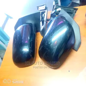 Fielder 2002 Side Mirror 5 Wires.
