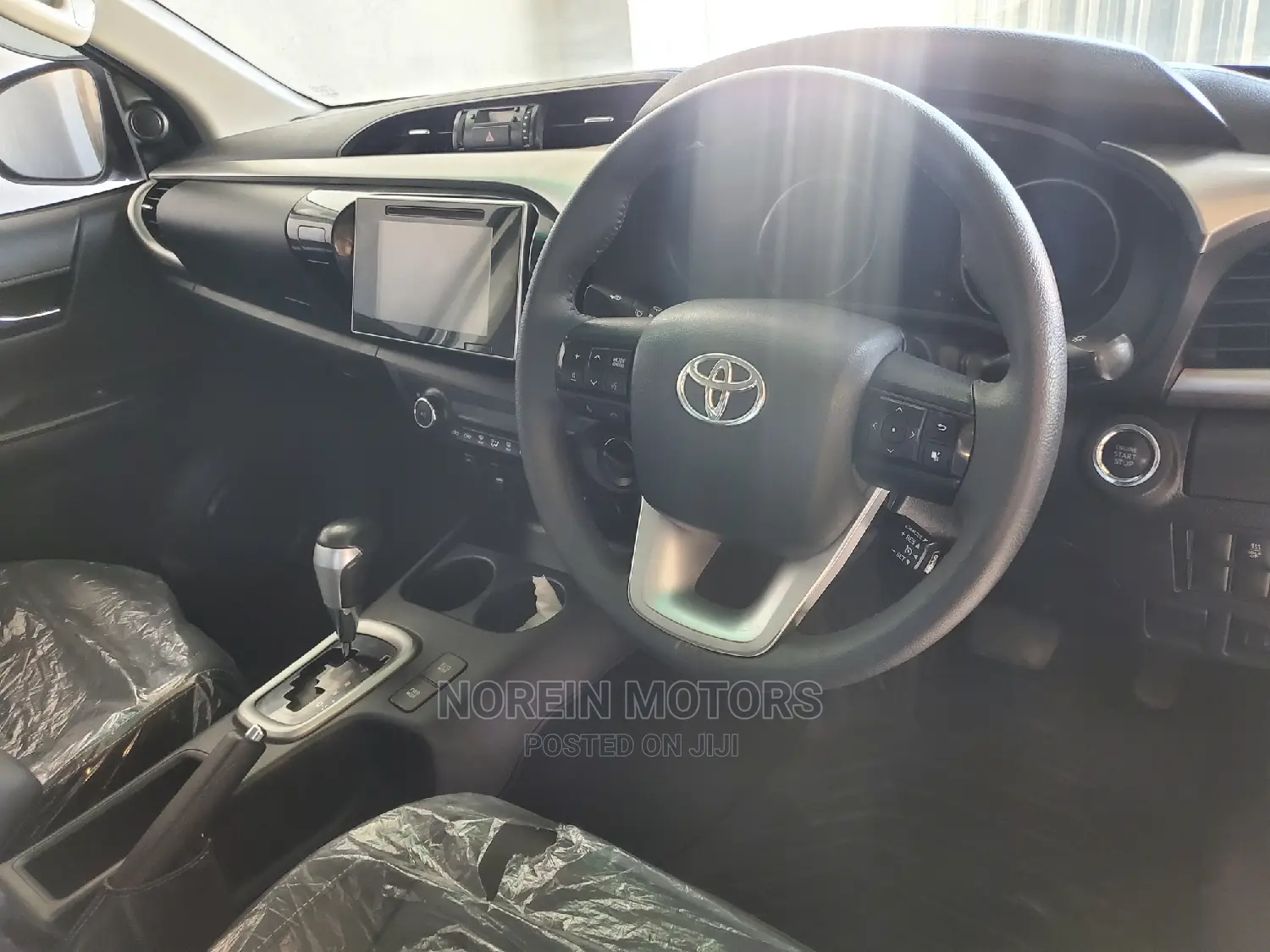 Toyota Hilux 2016 Brown