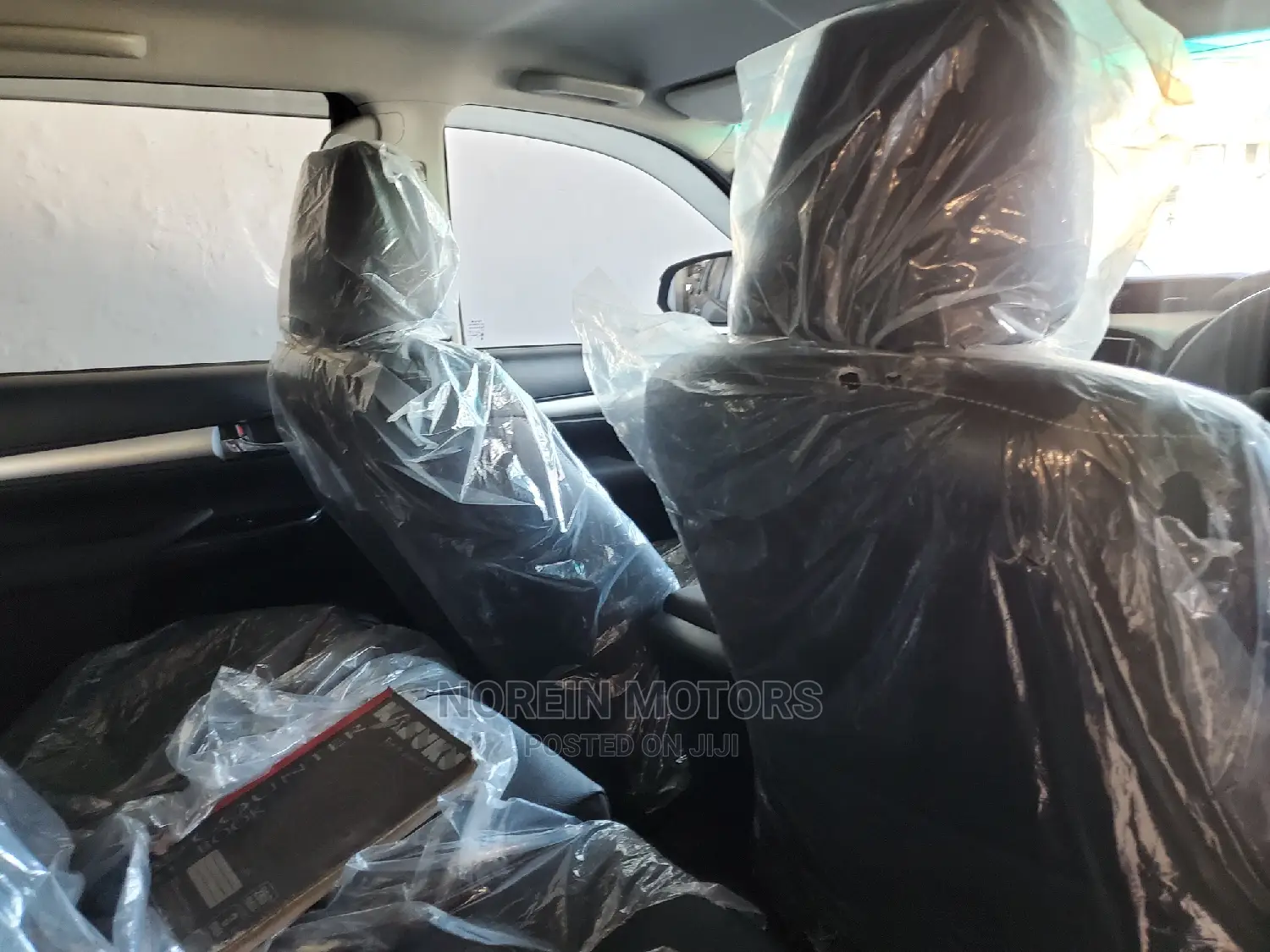 Toyota Hilux 2016 Brown
