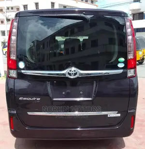 Toyota Esquire 2016 Blue