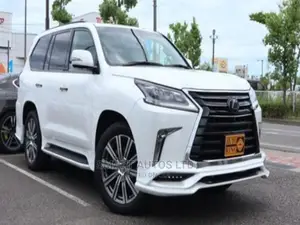 Lexus LX 2015 Pearl