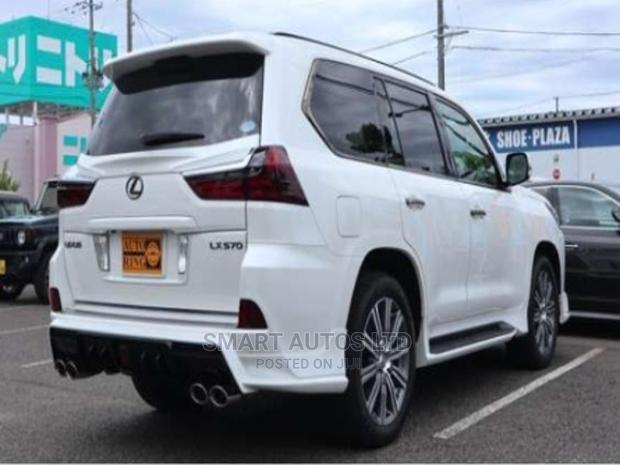 Lexus LX 2015 Pearl - thumbnail 4
