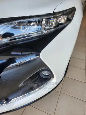Toyota Harrier 2015 Off White