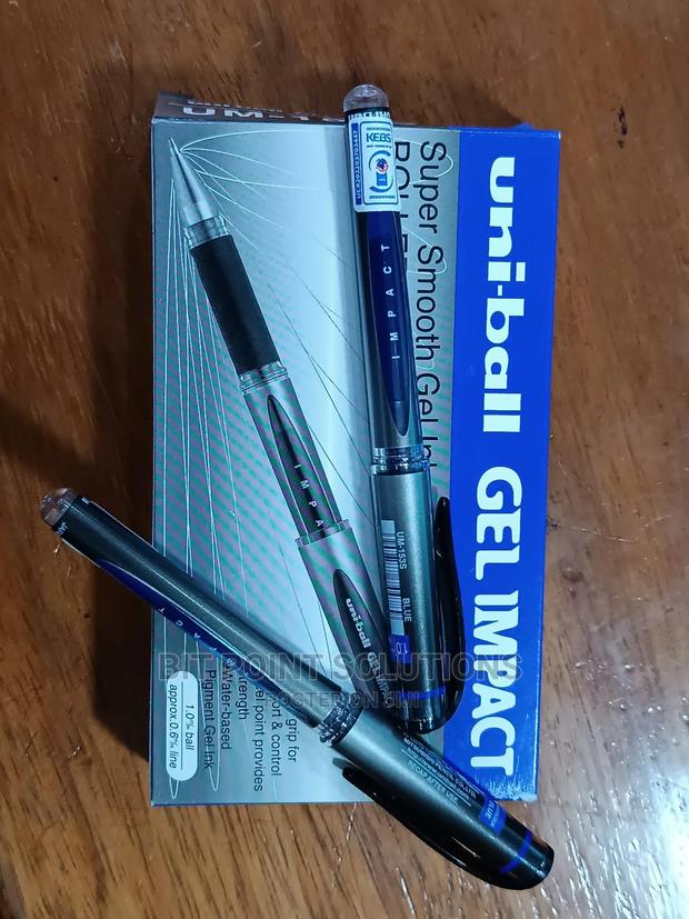 Uniball Pen Um 153s - main view