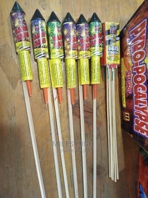 High Velocity Rocket Fireworks - thumbnail 2