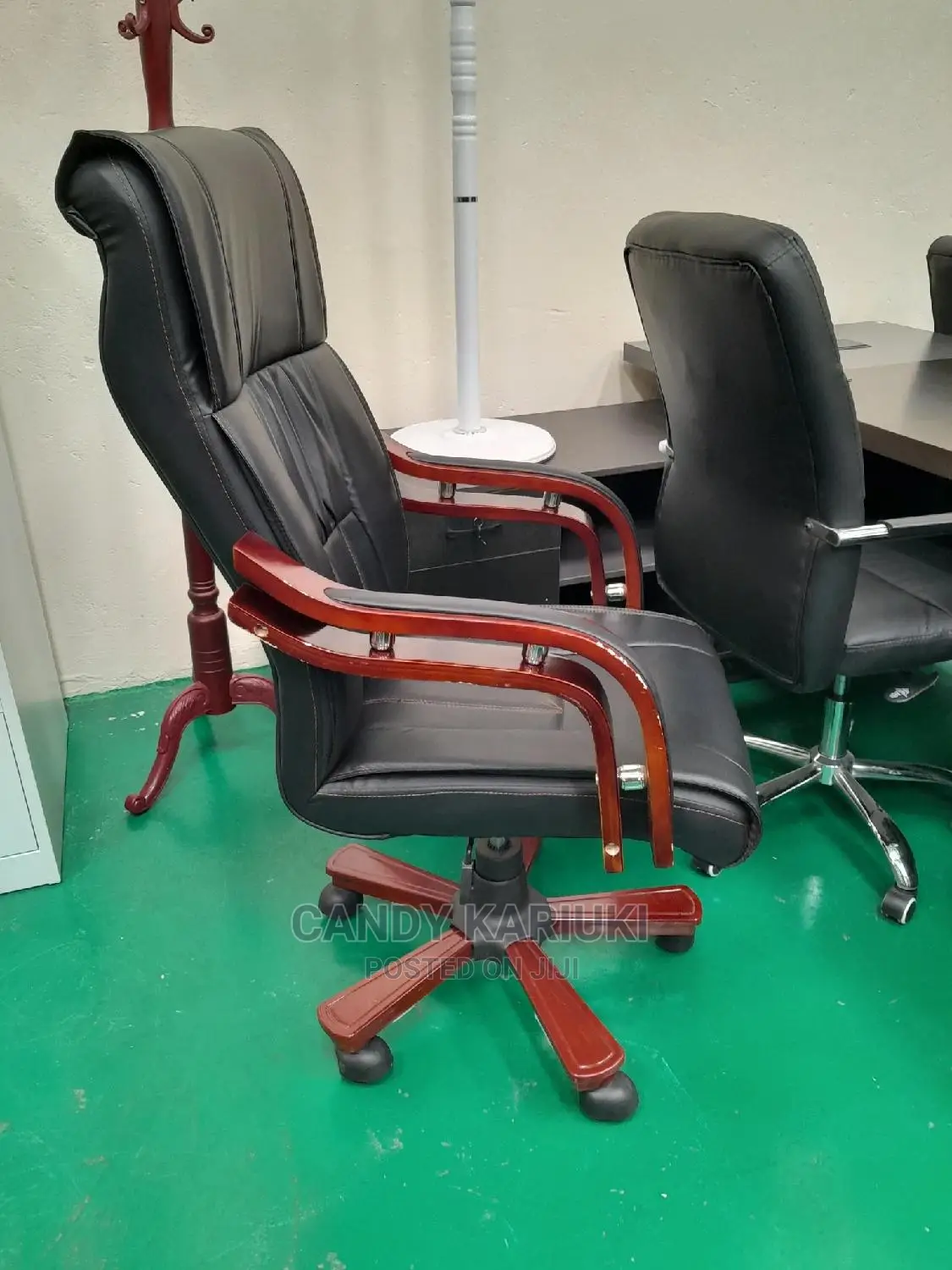 Elegant Office Chair