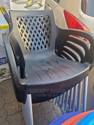 Black Comfortable Plastic Chair W/Metal Tubing Legs
