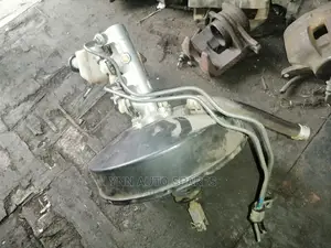 Toyota Hiace 5l Brake Booster (Shark)