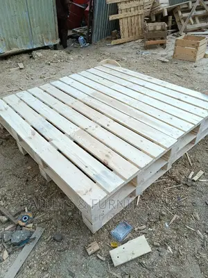Box Bed 5 by 6 Clear Vannish