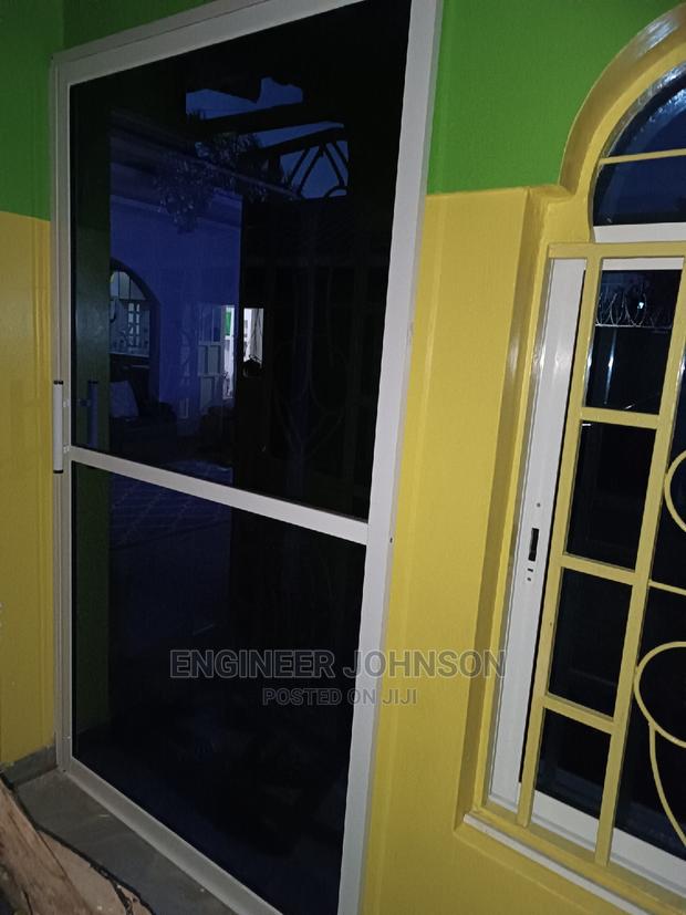 Heavy Aluminium Sliding Doors - thumbnail 3