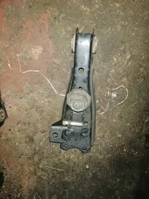 Toyota Hiace 7l Lower Arm 2wd