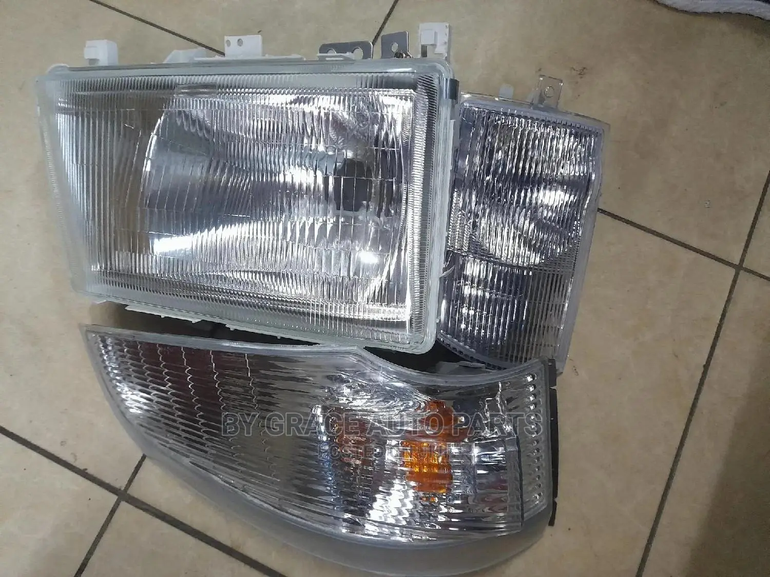 Head Lamp Lights Mitsubishi Canter 2005/4d35/4m50