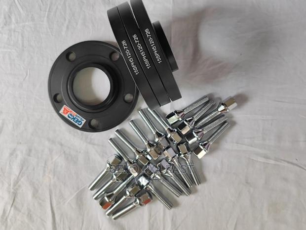 BMW Wheel Spacer PCD 5x120 Cb 72.6 20mm Thickness - main view