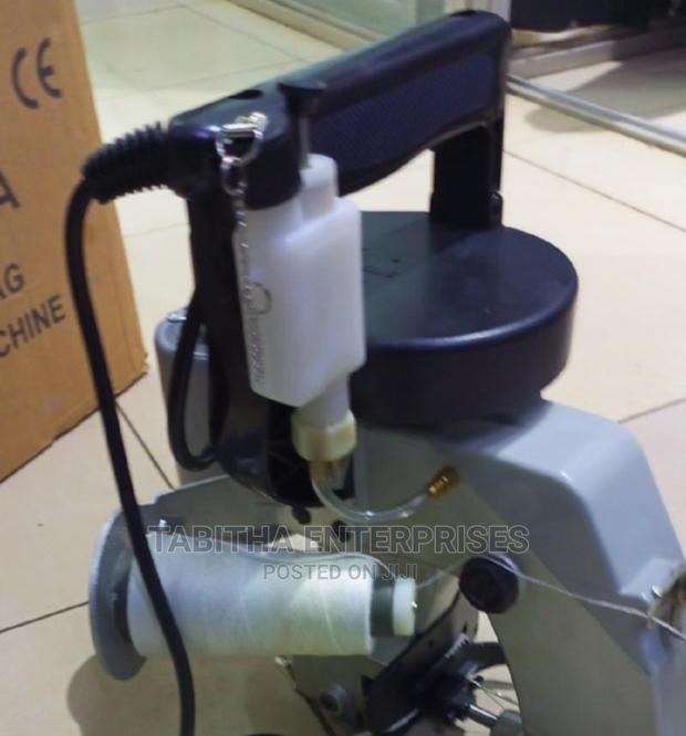 Sewing Machine Bag Closers - main view