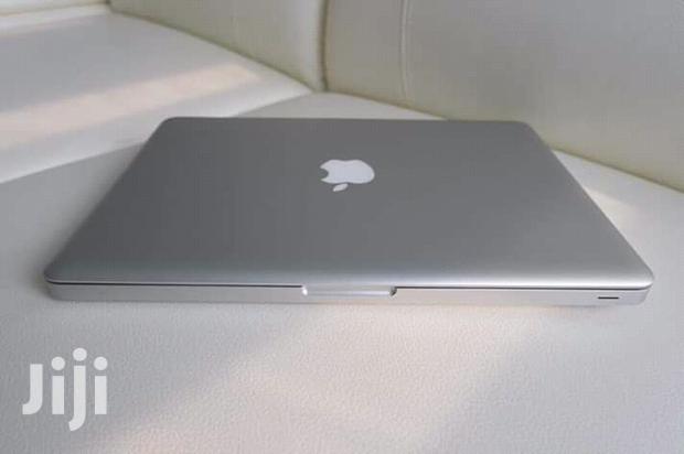 Laptop Apple MacBook Pro 4GB Intel Core i5 HDD 500GB