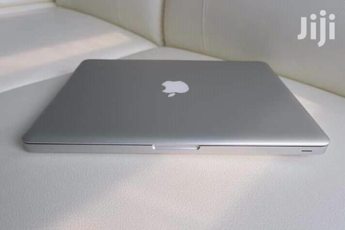Laptop Apple MacBook Pro 4GB Intel Core i5 HDD 500GB