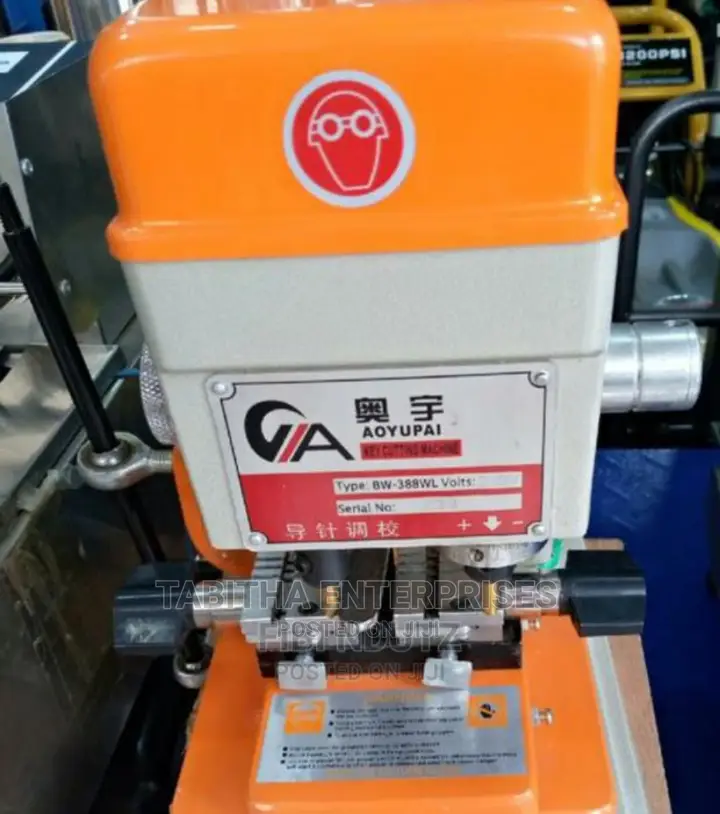 Key Cutting Machine