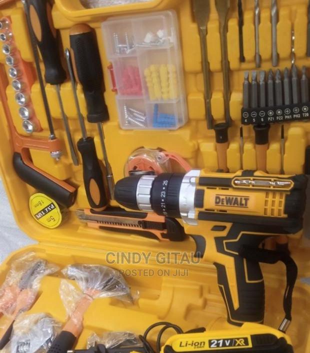Detailed Dewalt Cordless Drill 21v