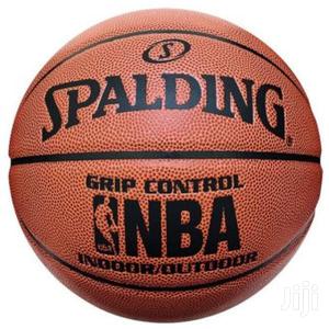 Spalding Grip Control