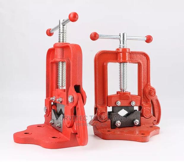 Pipe Vise Up to 2"