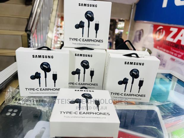 Type -C Akg Wired Earphones - thumbnail 2