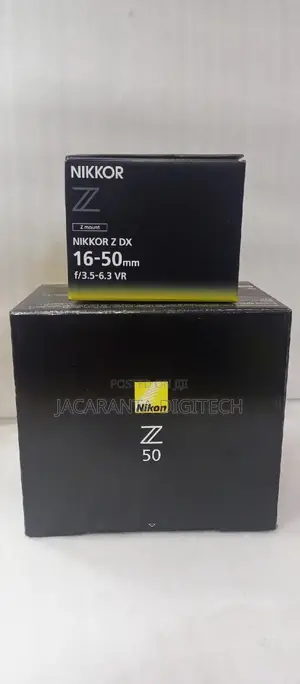 Nikon Z50 Mirrorless Camera With 16-50mm Lens Brand New