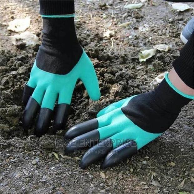 Garden Gloves With Claws - thumbnail 5