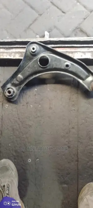 Nissan March Nissan Note Arm