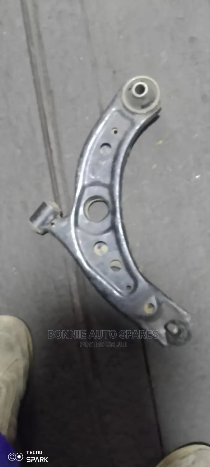 Toyota Passo Arm Without Link