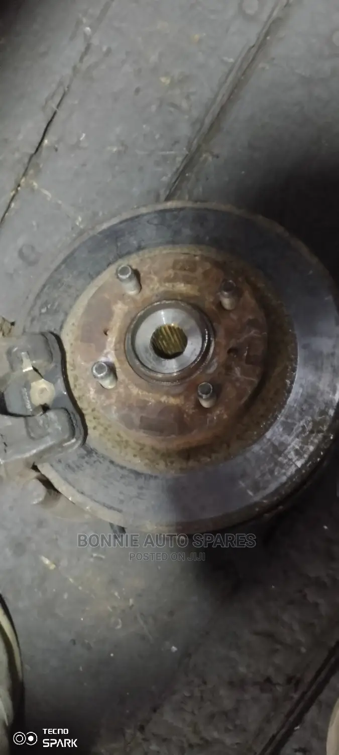 Mitsubishi Colt Hub