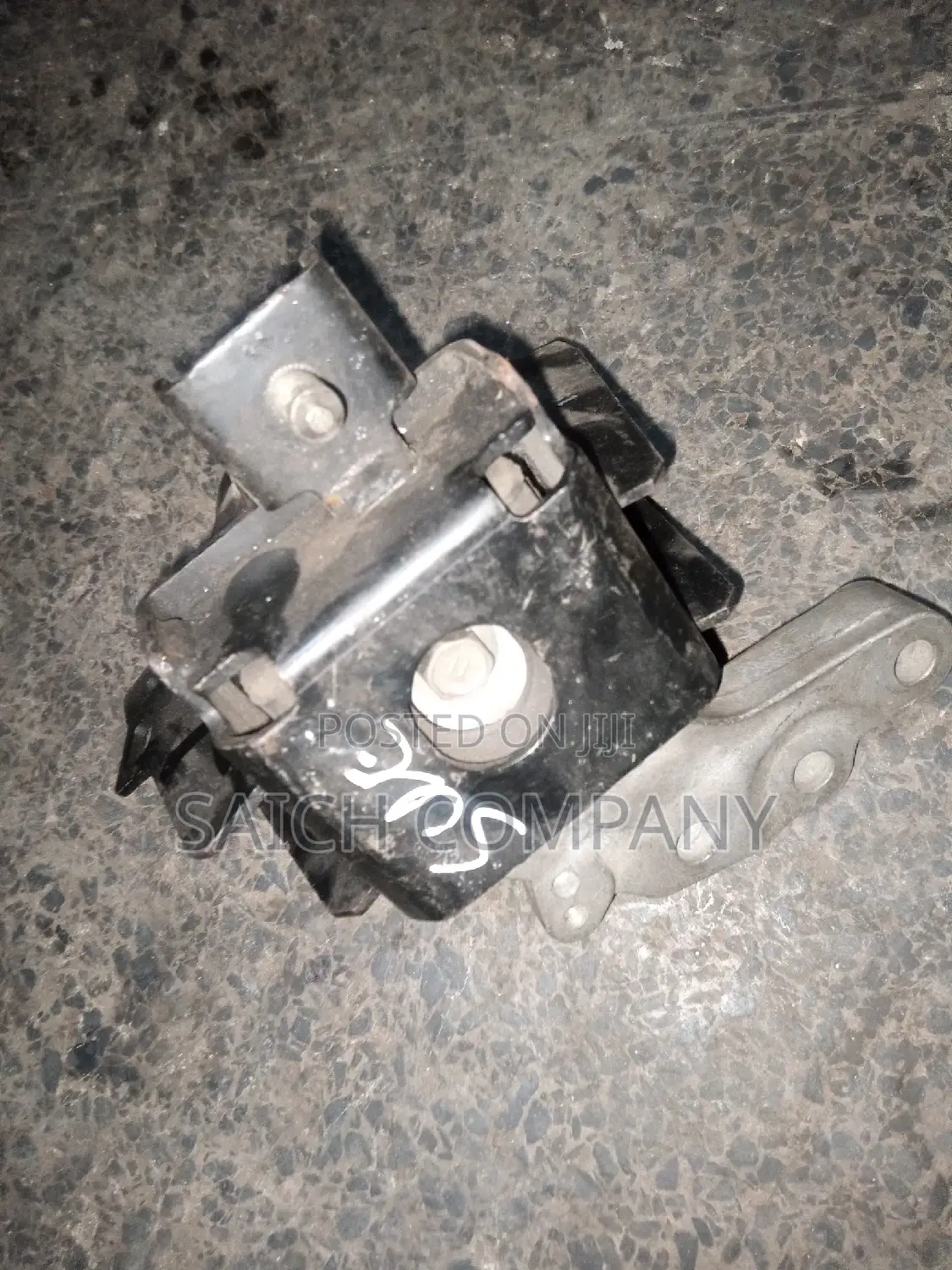 Suzuki Swift Gearbox/Engine Mount