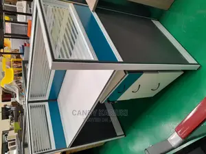 Spacious One Way Workstation