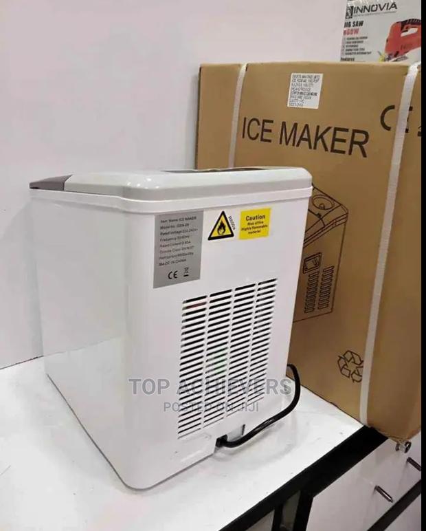 Unique Ice Cube Maker - main view