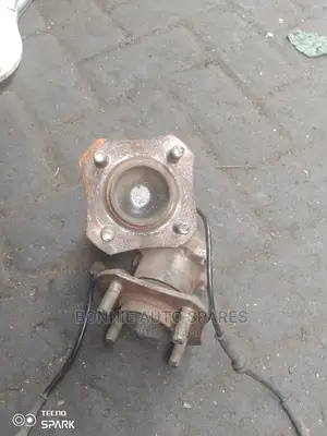 Nissan Tiida Rear Hub