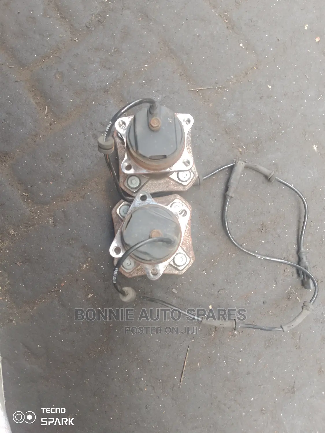 Nissan Tiida Rear Hub