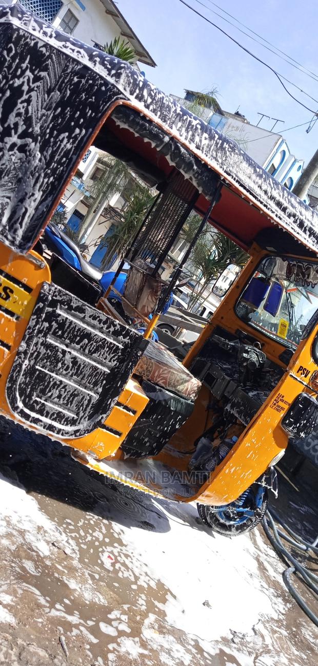 Bajaj 2018 Yellow - main view