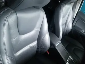 Volvo XC60 2015 Red