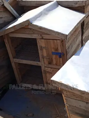 Chicken Cage Vertical Door