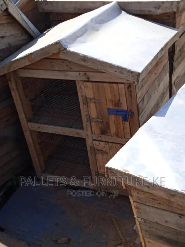 Chicken Cage Vertical Door - main view