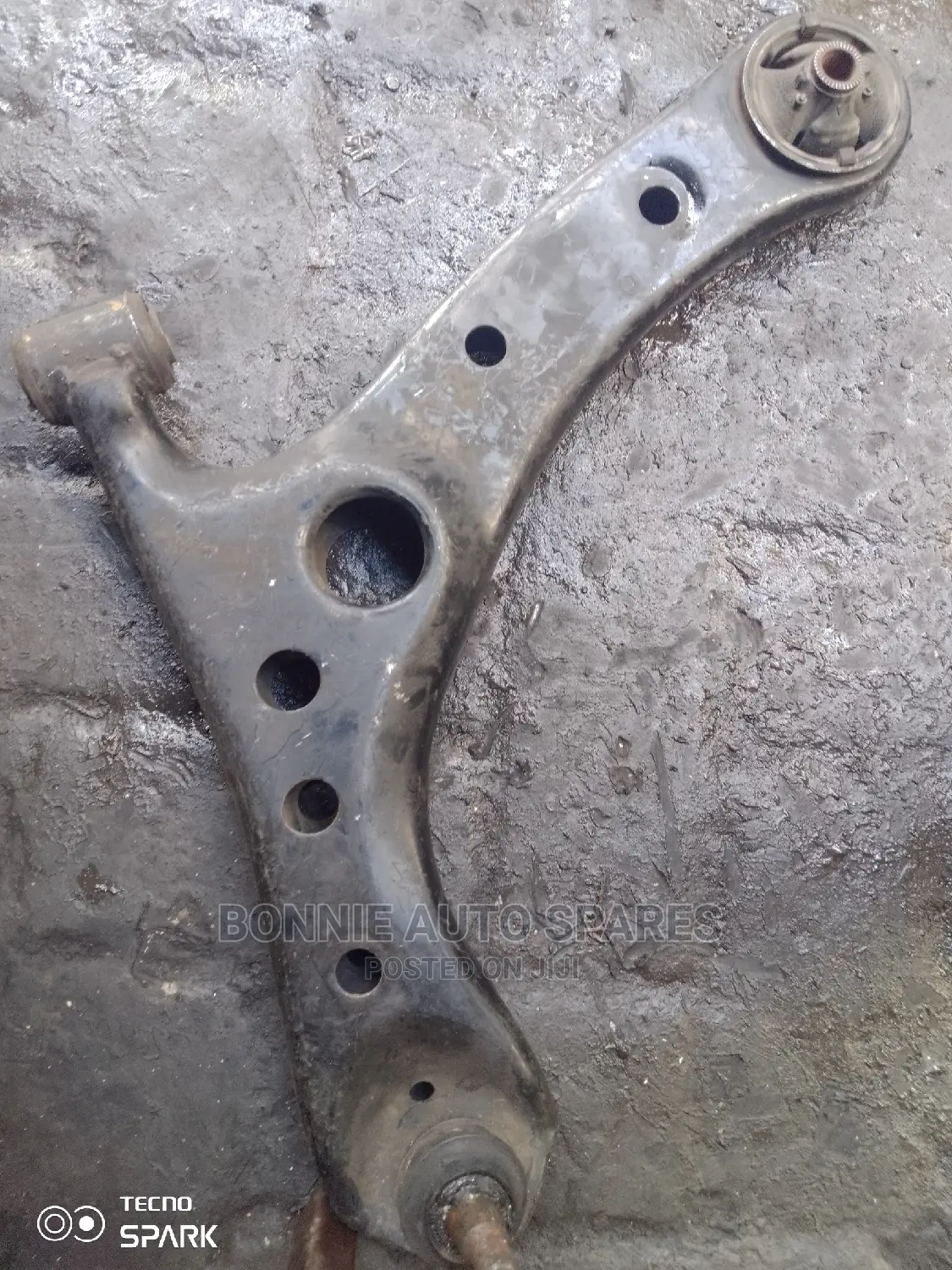 Toyota ISIS Arm